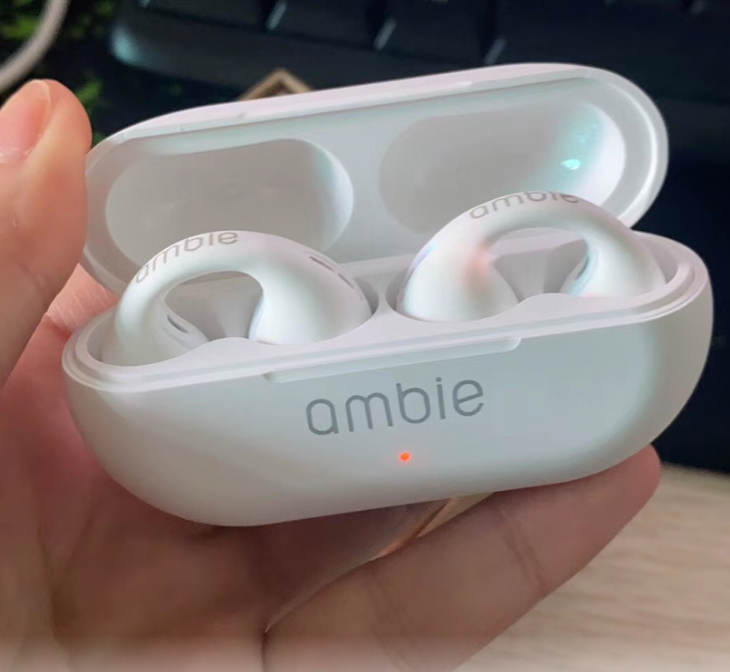Bone Conduction Bluetooth Headphones IPX5 Waterproof – True Wireless 8D Sound, Lightweight & Secure Fit | Best Wireless Earphones KSA 🎧🇸🇦